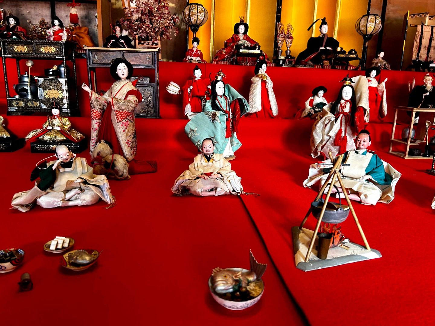 16世門跡所蔵 ひな人形展 開催中 - 村雲御所瑞龍寺門跡